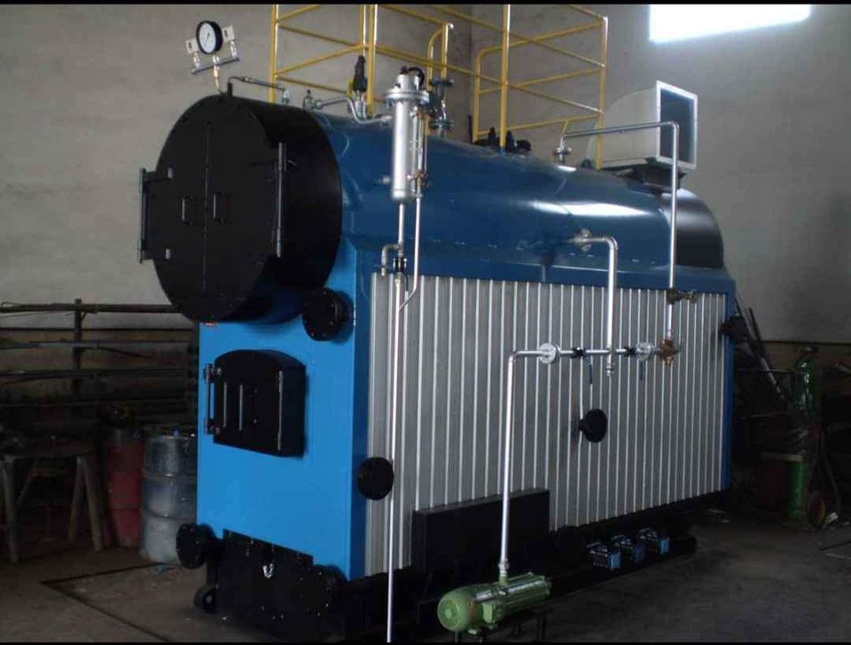 Caldeira horizontal flamotubular a lenha de 1500Kgv/h