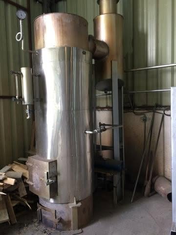 Caldeira vertical de 450 Kgv/h com alimentação a lenha